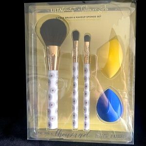 Gilmore Girls x ULTA - 5 Piece Brush & Makeup Sponge Set